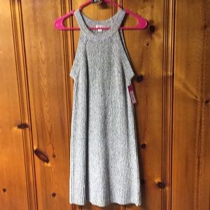 Women’s dress size small